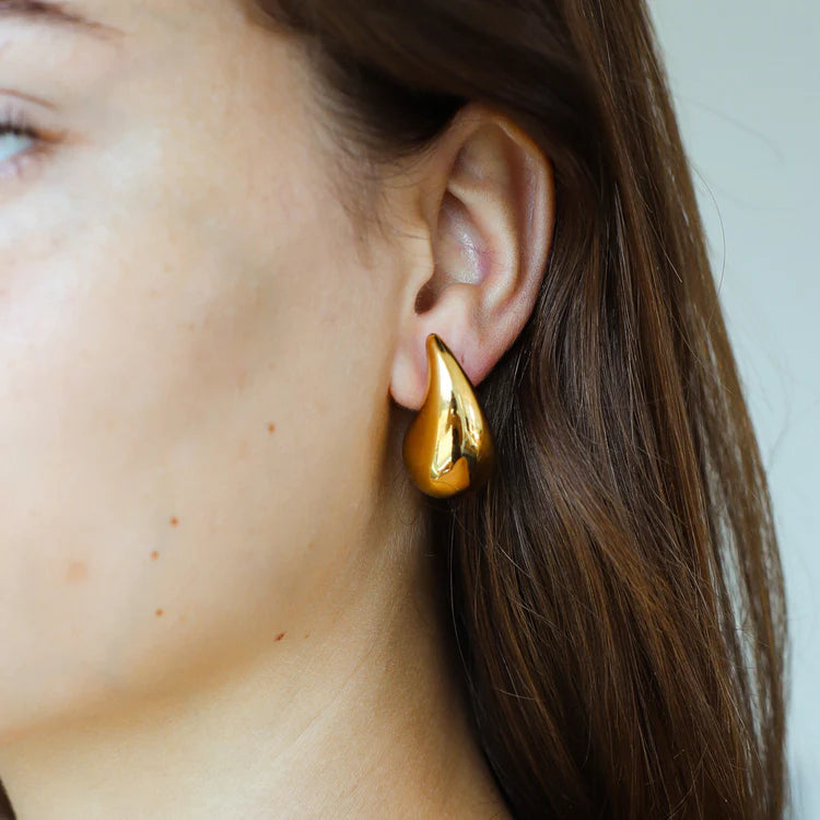 TEARDROP. oversized earrings