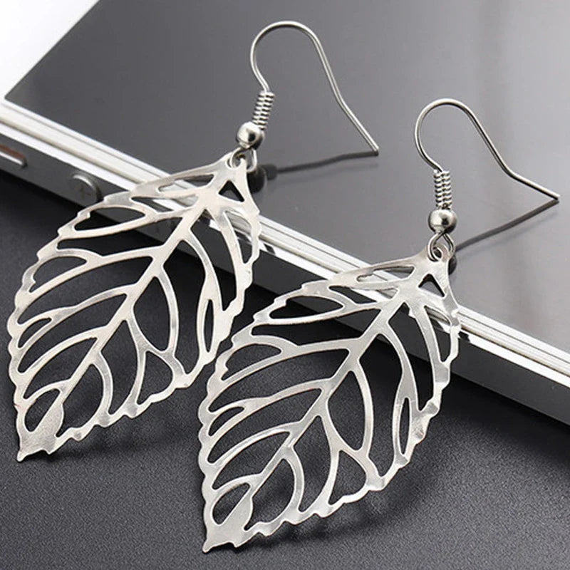 Boucles d'oreilles élégantes en feuilles de laurier | Or plaqué 14K ou argent sterling 925