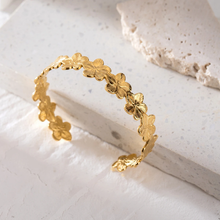 Bracciale rigido con motivo floreale | Oro placcato 14k