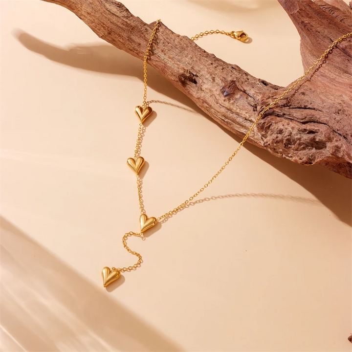 Collier avec petits cœurs | Or plaqué 14 carats